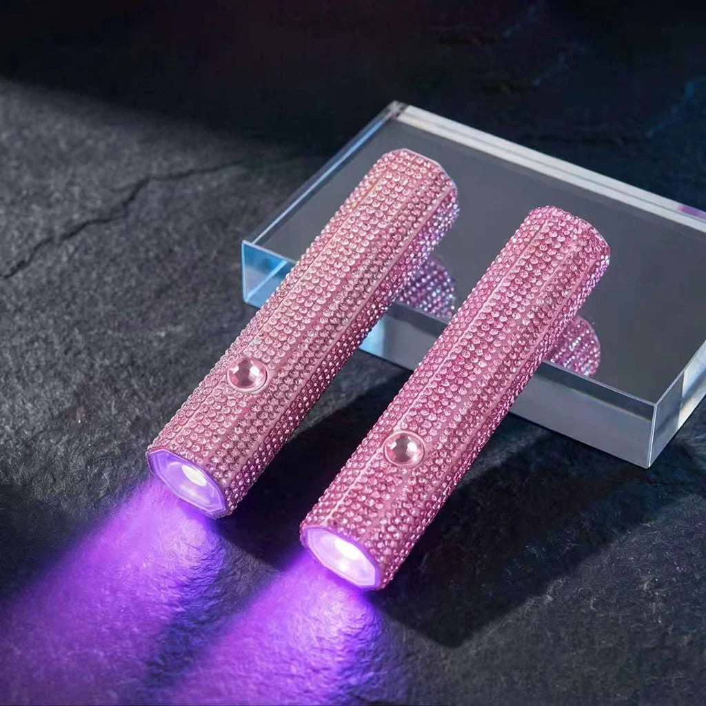 GlowCure — Perfecte nagels, waar je ook bent
