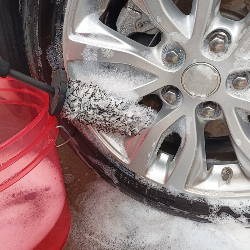 WheelGlow — Microfiber Rim Brush | 1+1 FREE