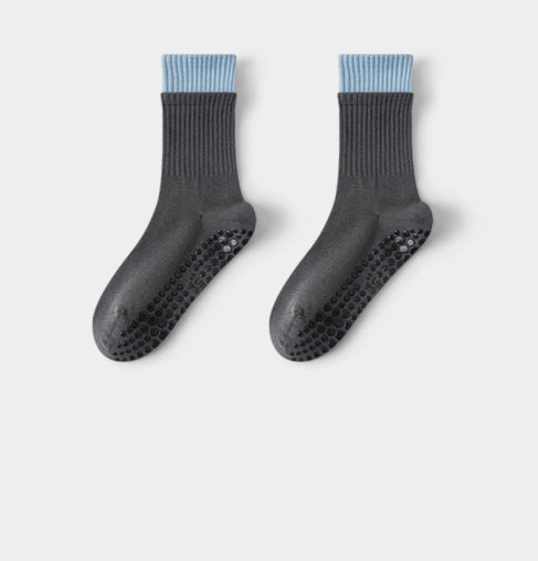 Amelia — Pilates Grip Socks Made of Breathable Cotton Blend Fabric
