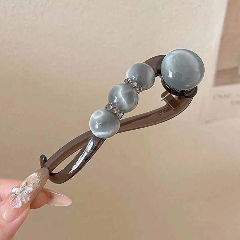 Rose — Feather-light hair accessory with secure hold and pearl detail