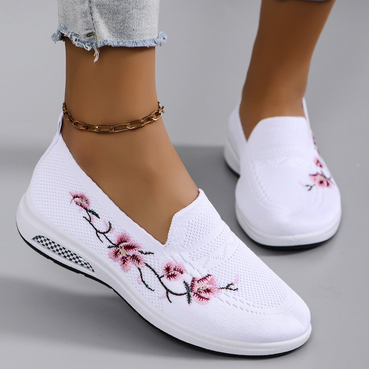 Leni — Women's Breathable Sneakers with Floral Embroidery