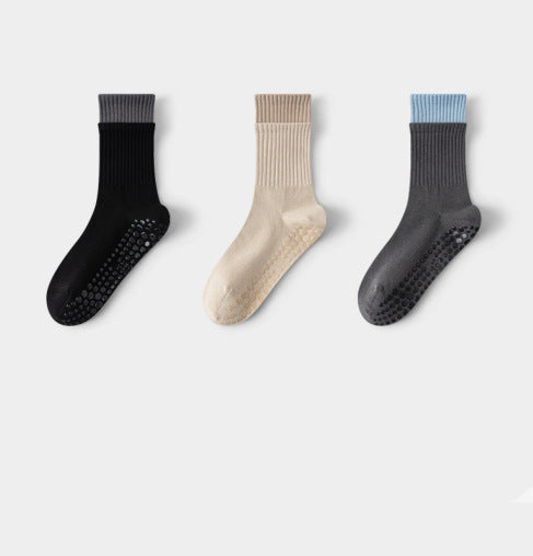 Amelia — Pilates Grip Socks Made of Breathable Cotton Blend Fabric