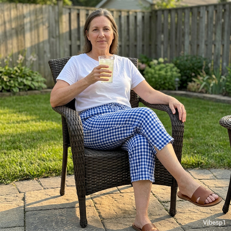 Emma – Women's Capri Pants with Check Pattern Made of Breathable Cotton-Linen Blend