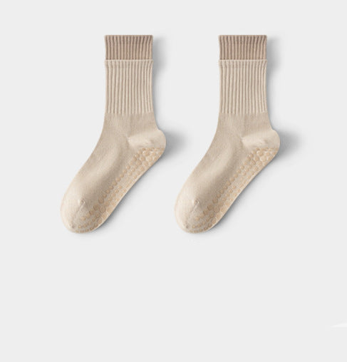 Amelia — Pilates Grip Socks Made of Breathable Cotton Blend Fabric
