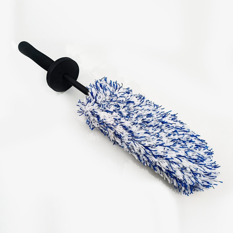 WheelGlow — Microfiber Rim Brush | 1+1 FREE