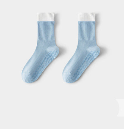 Amelia — Pilates Grip Socks Made of Breathable Cotton Blend Fabric