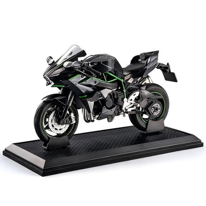 IronVibe Motorcycle in 1:12 Scale — Experience Captivating Realism