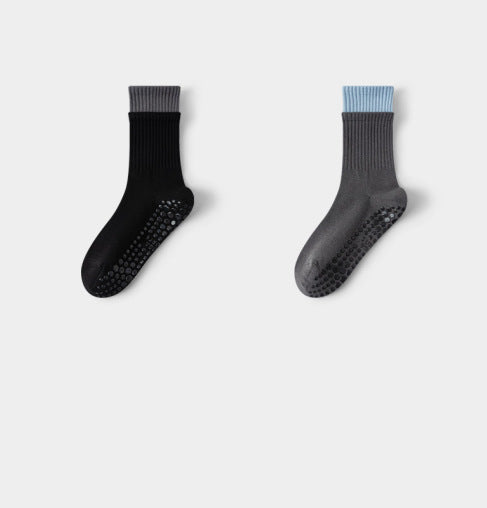 Amelia — Pilates Grip Socks Made of Breathable Cotton Blend Fabric