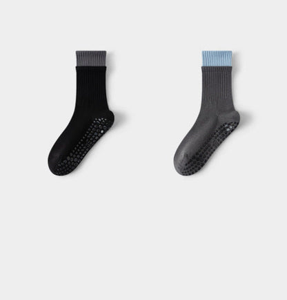Amelia — Pilates Grip Socks Made of Breathable Cotton Blend Fabric