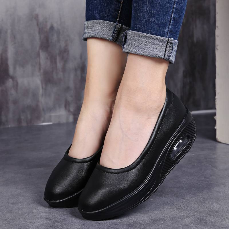 Mara – Breathable Care Shoes with Arch Support