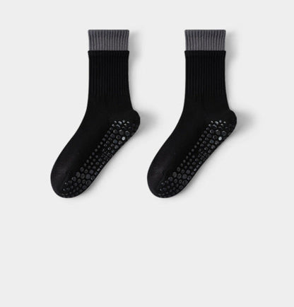 Amelia — Pilates Grip Socks Made of Breathable Cotton Blend Fabric