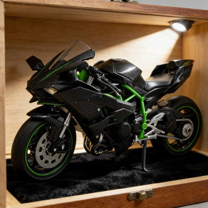 IronVibe Motorcycle in 1:12 Scale — Experience Captivating Realism