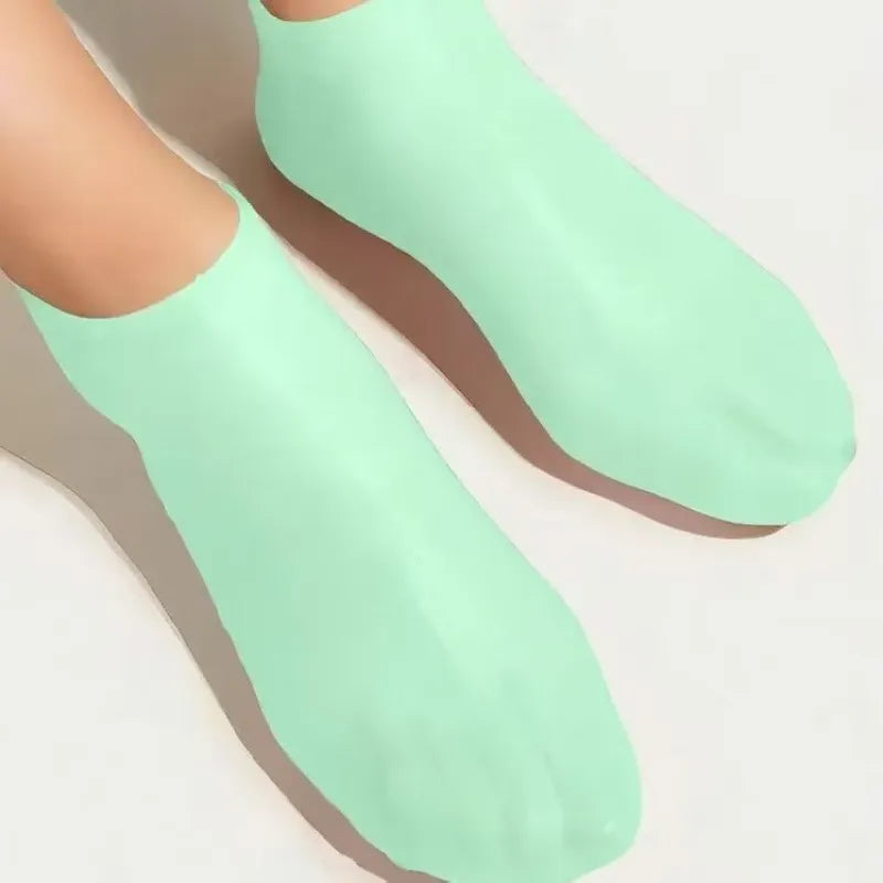 Hydrating Silicone Socks — Silk-Soft Feet Instantly