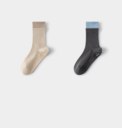 Amelia — Pilates Grip Socks Made of Breathable Cotton Blend Fabric
