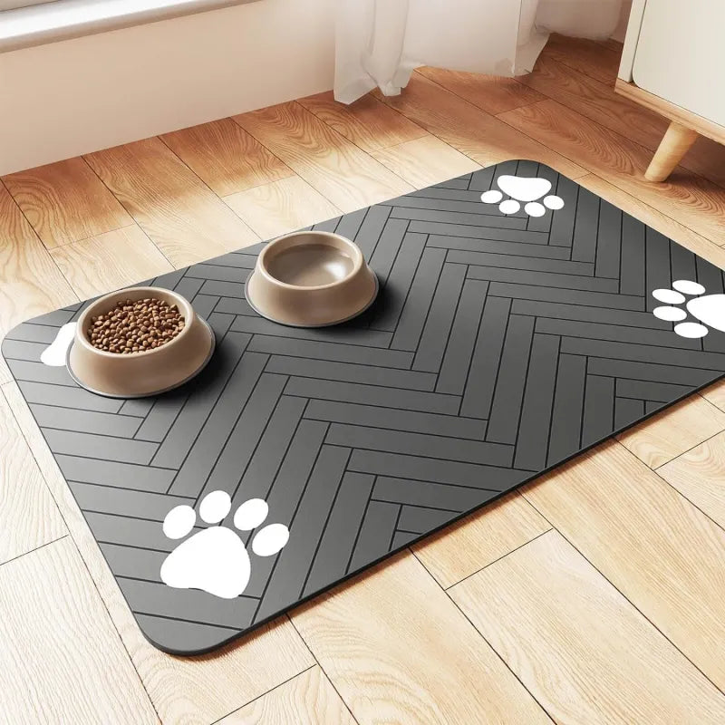 SlipGuard Pet Mat — Mess-Free Mealtime Bliss