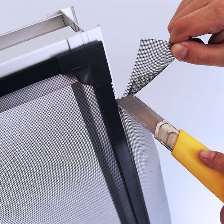 BreezeGuard — Magnetic Fly Screen | 50% OFF