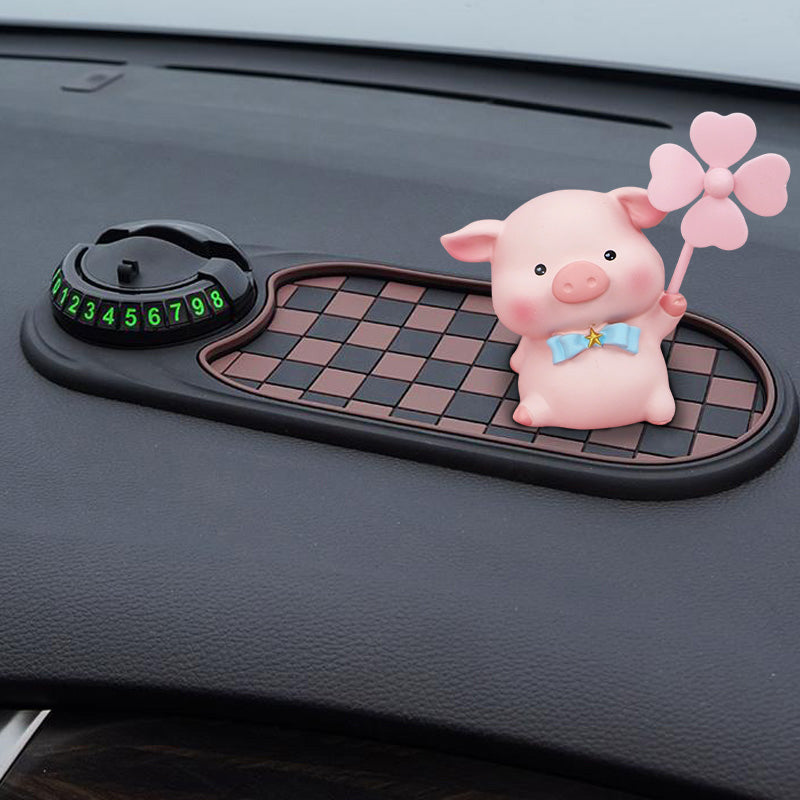 Figures for the Car Dashboard — Facilitate Access, Improve Control