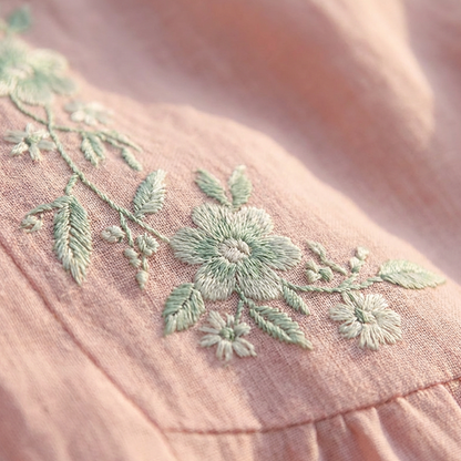 Maya – Casual Midi Dress with Delicate Embroidery