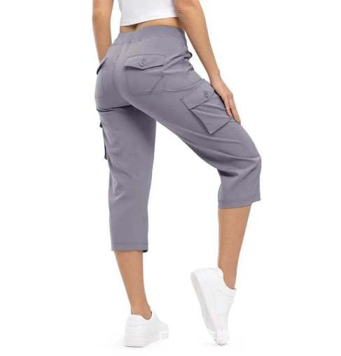 Sonia – Breathable, Feather-Light Travel Capris with Pockets